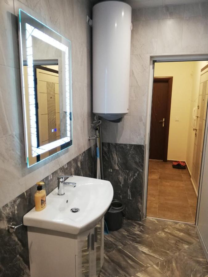 Апартамент За Гости Ниш 1 Veliko Tarnovo Kültér fotó