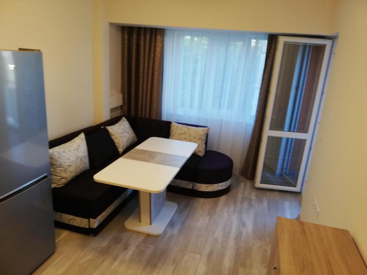 Апартамент За Гости Ниш 1 Veliko Tarnovo Kültér fotó